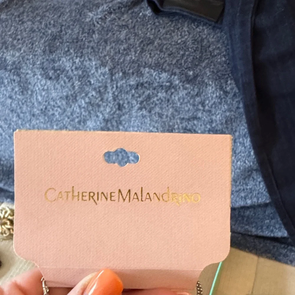 Catherine Malandrino Pearl Necklace with Silver Chain - Picture 2 of 4